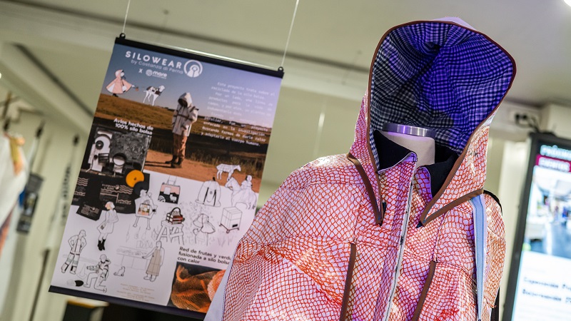 Silowear: diseño que transforma residuos rurales en indumentaria