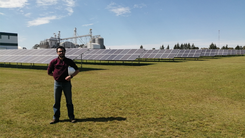 Emiliano Rodríguez, Certified Electronics Technician from ORT