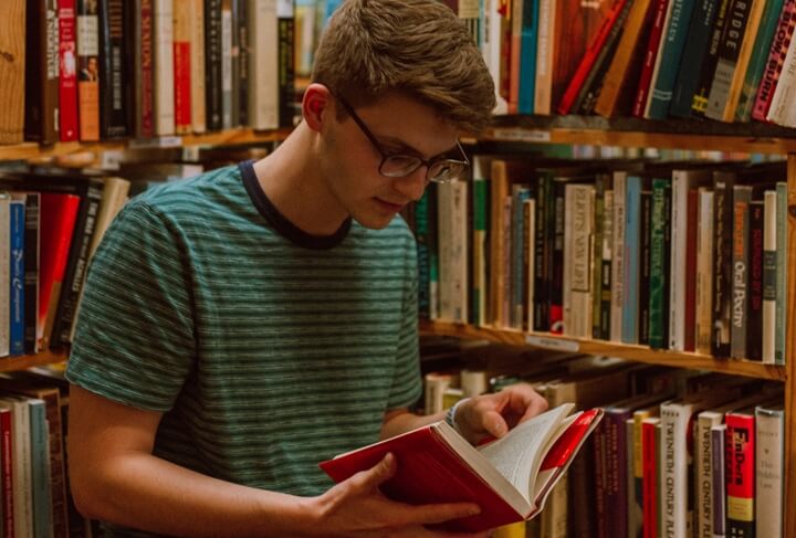 What to Study After High School: Strategies for the Decision-Making Process