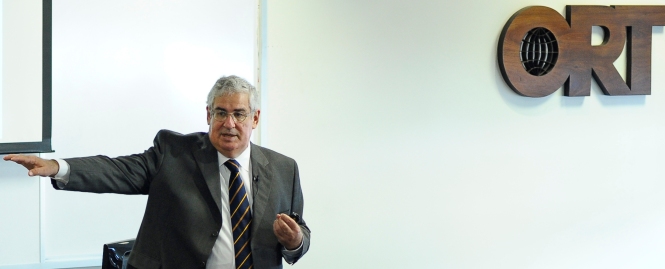 Dr. David DeRosa at Universidad ORT Uruguay