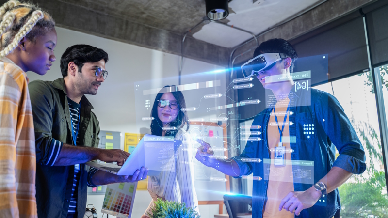 Creativity, Communication, UX, and the Fashion Industry: Innovative Graduate Programs in Communication and Design at ORT