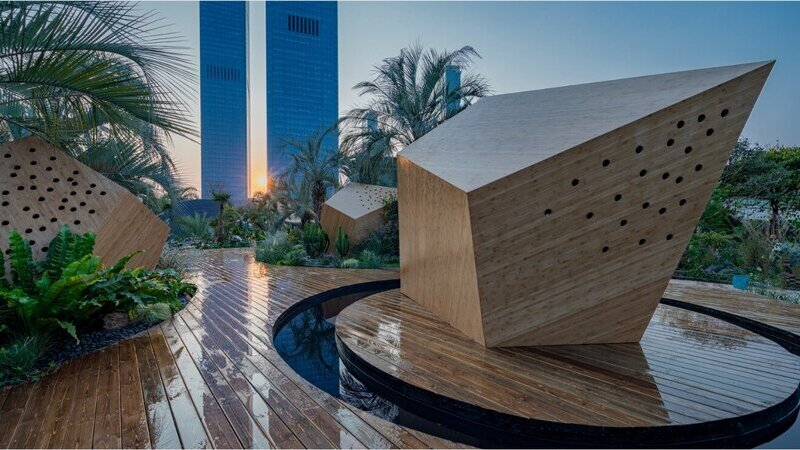 Teachers Rial and O'Neill Win the Grand Gold Award at the Shenzhen Greater Bay Area Flower Show in China