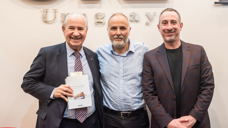 *From left to right: Ruperto Long, Ph.D., David Serrano, and Andrés Bancalari 