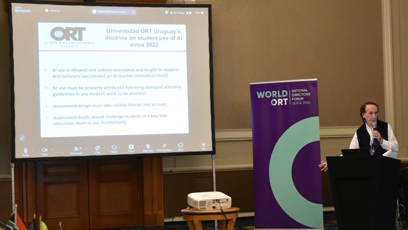 Rector  Universidad ORT Uruguay the pros and cons of artificial intelligence at an international conference