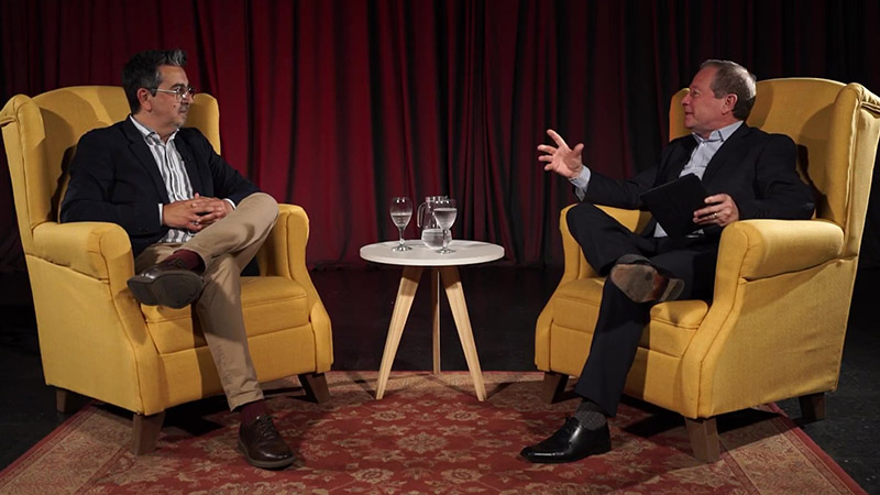 Martín Rebour being interviewed by Daniel Castro