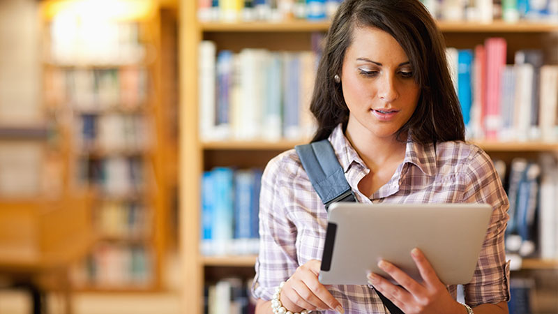 Competitive scholarships for pursuing an undergraduate degree Uruguay