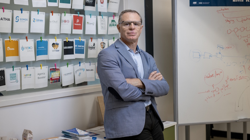 Enrique Topolansky ranks among the country's most reputable leaders, according to Merco Líderes 2025