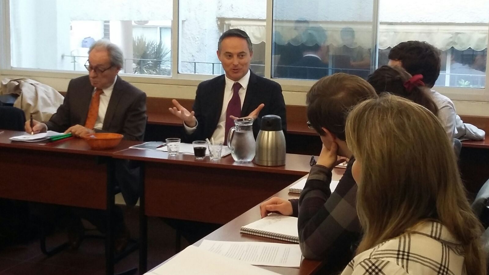 Diplomats visited a class in the Bachelor's Degree Program in International Studies as part of the "Dialoguing with Ambassadors" series