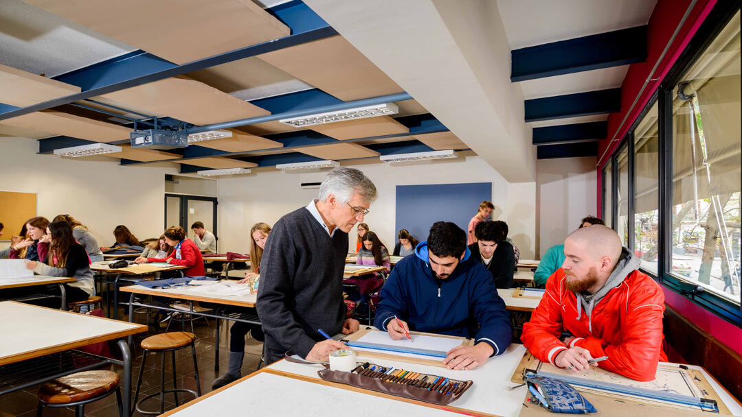 Strong Academic Faculty - What Sets Us Apart - Universidad ORT Uruguay