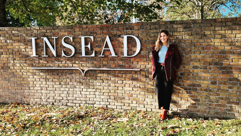 Graduada en Gerencia cuenta experiencia en MBA de INSEAD y en McKinsey