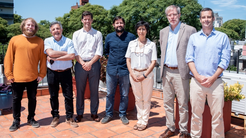 *Profesores Santiago Acerenza, Juan José Barrios, Francisco Rosas, Rodrigo Lluberas, Flavia Roldán, Néstor Gandelman y Martín Pereyra*