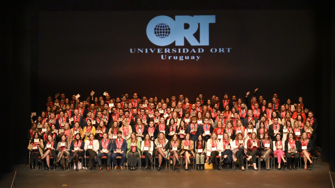 Ceremonia anual de graduación de postgrados 2023