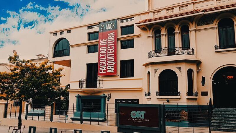 25 años de excelencia en la Facultad de Arquitectura y la carrera de Arquitectura