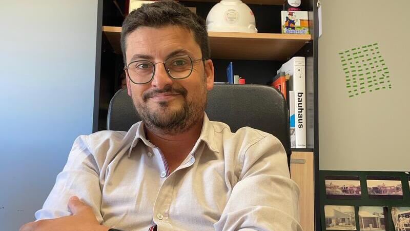 Un graduado que envía casas desde el norte del río Negro a todo el país