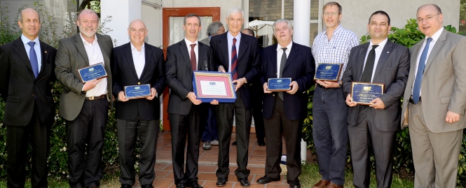 Docentes premiados de la Facultad de Administración y Ciencias Sociales de la Universidad ORT Uruguay.