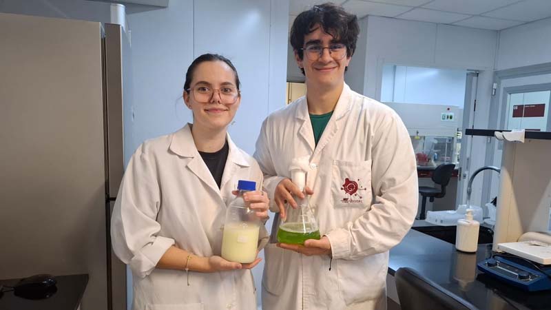 Dos estudiantes de Biotecnología fueron seleccionados por el programa Projects for Peace 2025