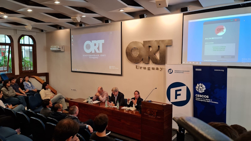 Presentación de libro sobre las democracias de Argentina y Uruguay
