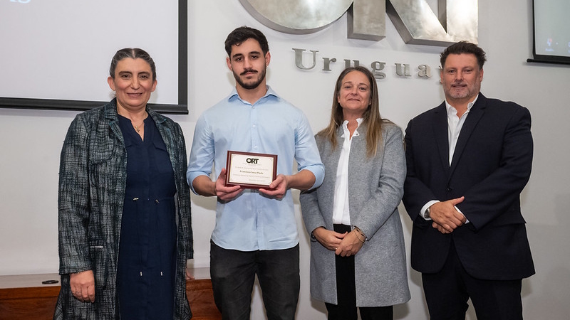 *Cecilia Jorge, Francisco Sosa, Laura Morales y Pablo Pesce*