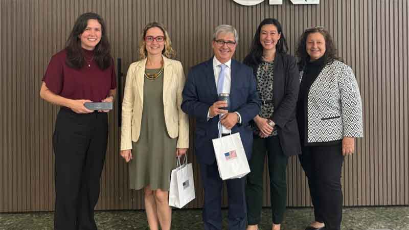 *Jackie A. Kruszewski, María Azpiroz, Pablo Landoni, Grace Chung, Marcela Serra*