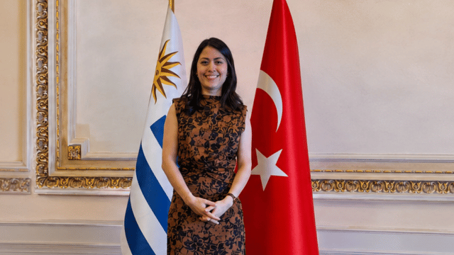 Hazal
                                            Selin Atik
