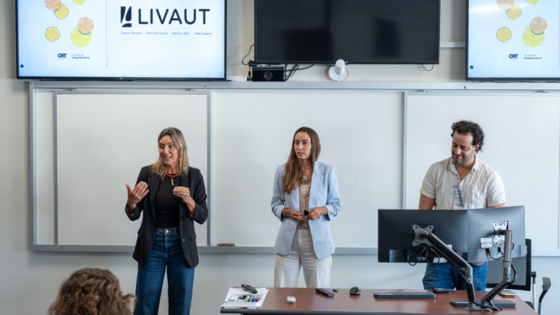 La Psj. Mar&iacute;a Gomensoro, graduada de la carrera de T&eacute;cnico en Paisajismo, fue entrevistada por "El Pa&iacute;s"