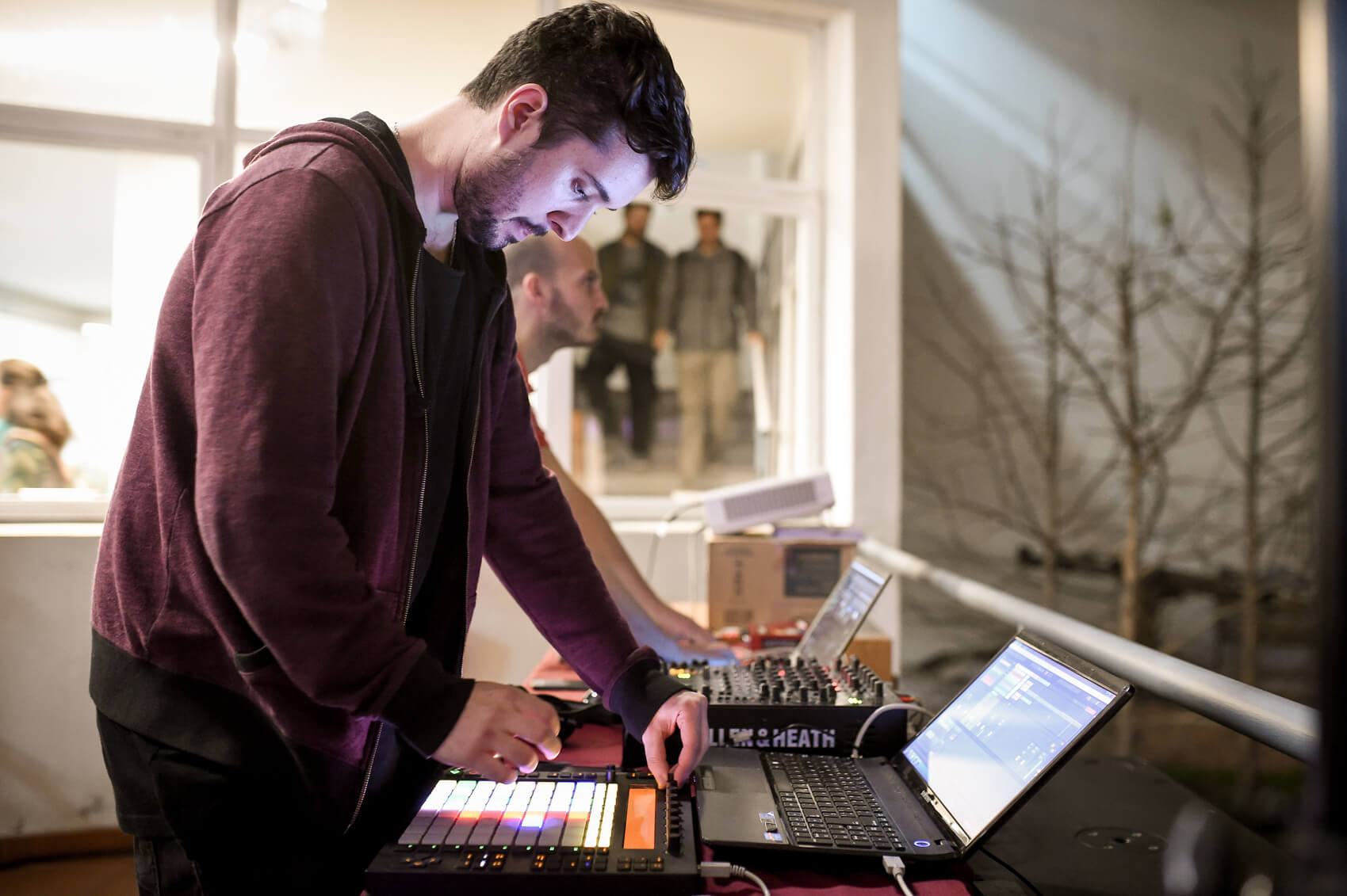 Tecnolog&iacute;a y m&uacute;sica