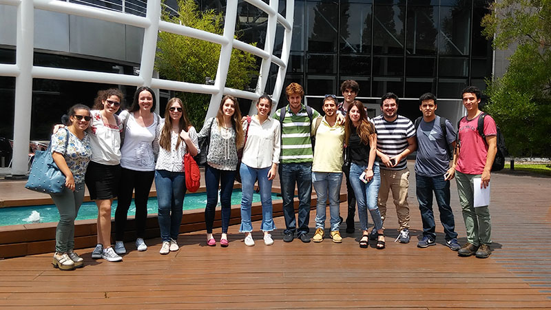Estudiantes de Biotecnología visitaron la empresa  Genia