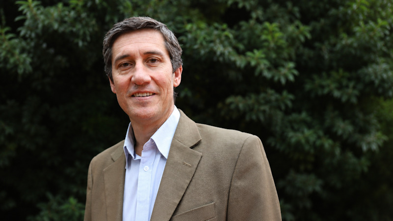 Profesor Alvaro Cristiani 