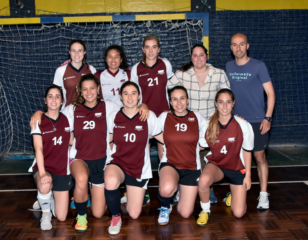 Equipo de futsal femenino vicecampeón del Torneo Interuniversitario