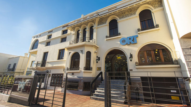 Facultad de Administración y Ciencias Sociales